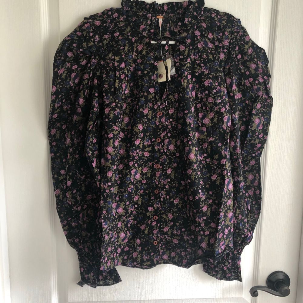 Brand New Free People‎ Meant to Be Blouse Black Camo For Women Size Small